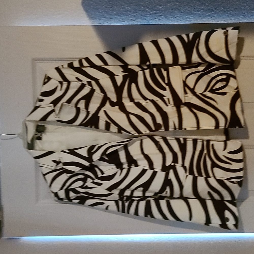 Vintage Animal print jacket Essentials G size 8